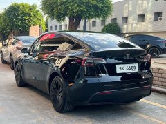 Tesla Model Y Rear-Wheel Drive - ფოტო 4