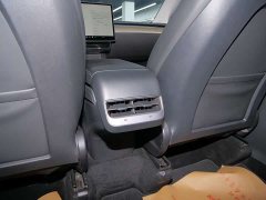 Tesla Model Y 2022 Facelift Rear-Wheel Drive - ფოტო 17