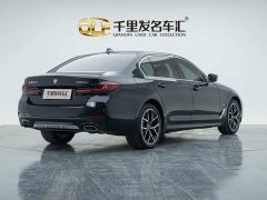 BMW 5 Series 530Li Luxury M Sport Package - ფოტო 3