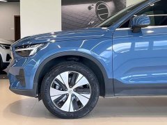 Volvo XC40 B3 Smart Remote Luxury Edition - ფოტო 4
