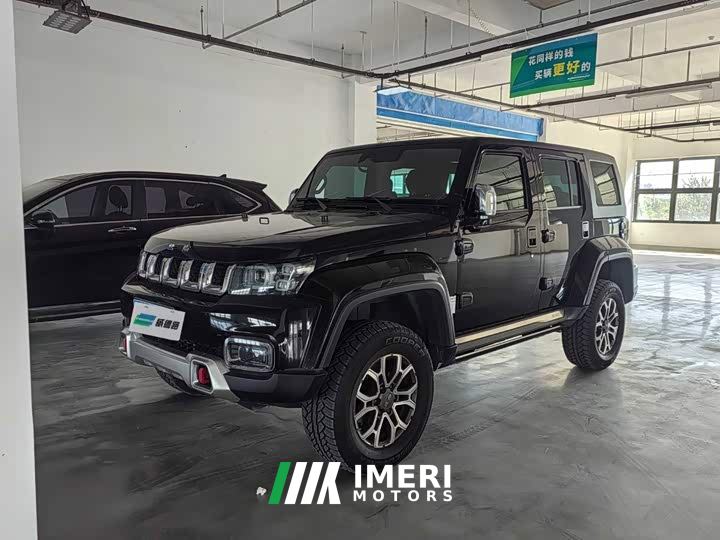 Beijing Jeep BJ40 2.0T Automatic Four-Wheel Drive Urban Hunter Edition Swordsman