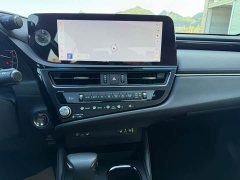 Lexus ES 2022 300h Premium Edition - ფოტო 8