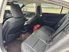Lexus ES 2020 300h Excellence Edition - ფოტო 9