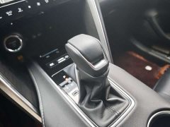 Toyota Harrier Hybrid 2.5L CVT AWD Luxury - ფოტო 14
