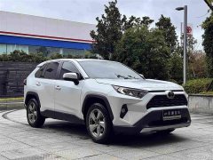 Toyota RAV4 2021 2.0L CVT FWD Fashion Plus Edition - ფოტო 3
