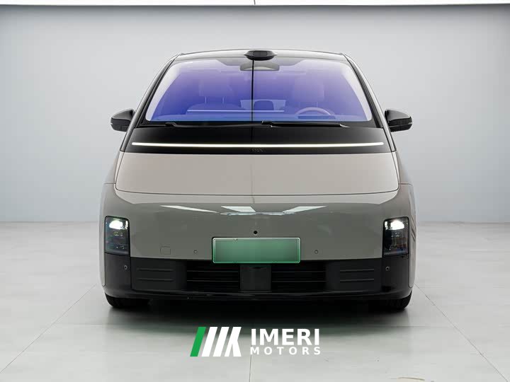 Li Auto MEGA Home Family Edition - ავტომობილი ჩინეთიდან