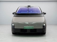 Li Auto MEGA Home Family Edition - ფოტო 1
