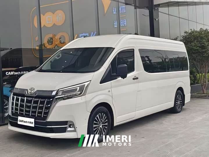 Toyota HIACE 3.5L Automatic