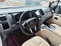 Toyota HIACE 3.5L Automatic - ფოტო 7