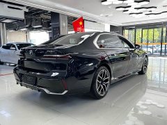 BMW 7 Series 2023 735Li M Sport Package - ფოტო 6