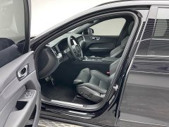 Volvo XC60 B5 AWD Smart Remote Midnight Black Edition - ფოტო 16