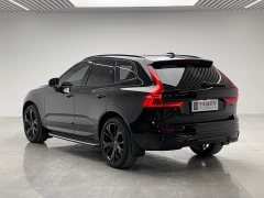 Volvo XC60 B5 AWD Smart Remote Midnight Black Edition - ფოტო 4