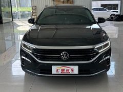 Volkswagen Passat 330TSI Luxury - ფოტო 2