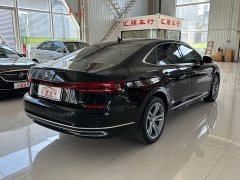 Volkswagen Passat 330TSI Luxury - ფოტო 9