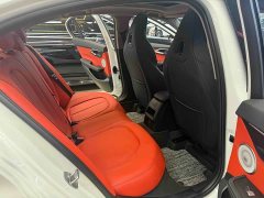 BMW 1 Series 125i M Sport Night Edition - ფოტო 11