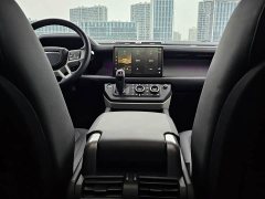 Land Rover Defender Facelift 90 3.0T P400 XS - ფოტო 12