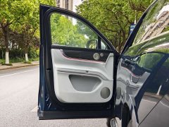 AITO M9 Extended Range Ultra 42kWh 6-Seater - ფოტო 12