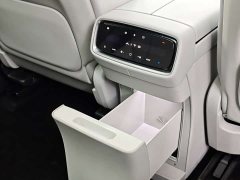 AITO M9 Extended Range Ultra 42kWh 6-Seater - ფოტო 16