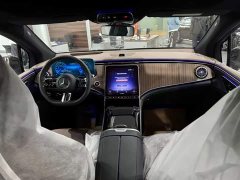 Mercedes-Benz EQE SUV 500 4MATIC Luxury - ფოტო 16