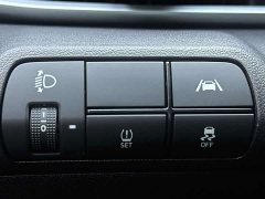 Hyundai Elantra 2022 1.5L CVT Luxury - ფოტო 18