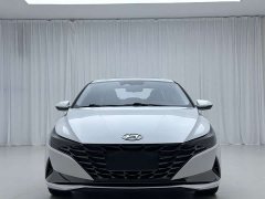 Hyundai Elantra 2022 1.5L CVT Luxury - ფოტო 2
