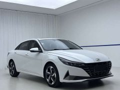 Hyundai Elantra 2022 1.5L CVT Luxury - ფოტო 3