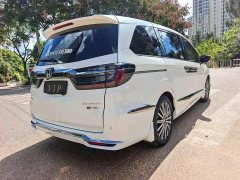 Honda Elysion 2.0L e:HEV Luxury Prestige Edition - ფოტო 12