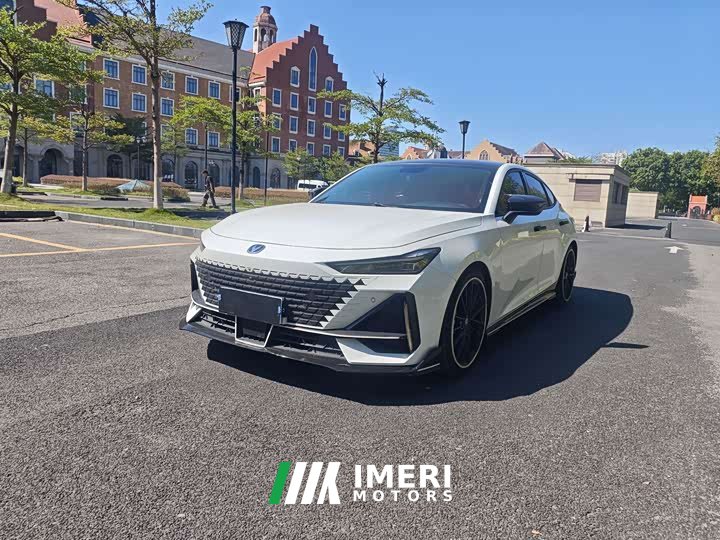 Changan UNI-V 1.5T Sport Edition