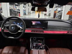 BMW i7 eDrive50L M Sport Luxury Package - ფოტო 7