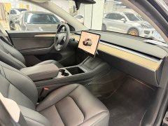 Tesla Model Y Rear-Wheel Drive - ფოტო 10