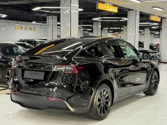 Tesla Model Y Rear-Wheel Drive - ფოტო 6