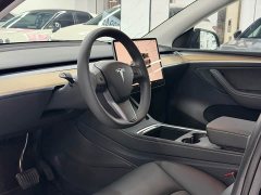 Tesla Model Y Rear-Wheel Drive - ფოტო 8