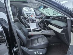 Lincoln Navigator 2.0T AWD Prestige - ფოტო 12