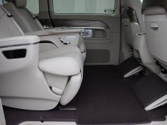 Mercedes-Benz V-Class 2022 V 260 L Long Wheelbase Luxury Edition - ფოტო 11