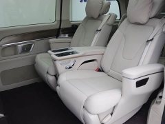 Mercedes-Benz V-Class 2022 V 260 L Long Wheelbase Luxury Edition - ფოტო 15