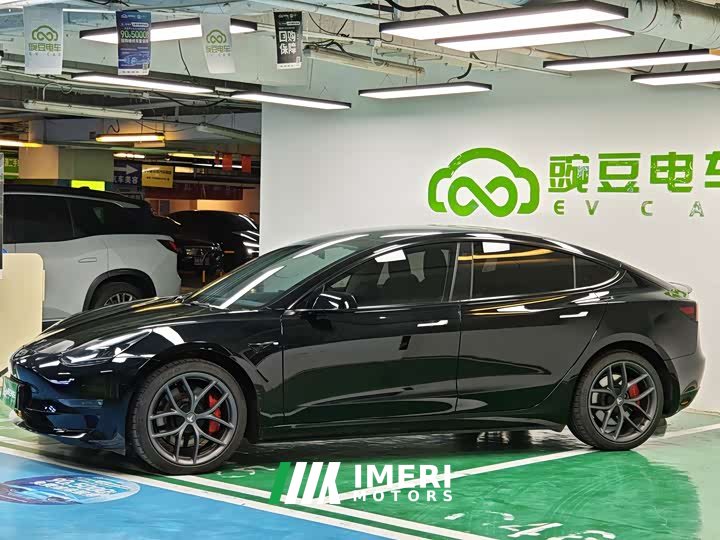Tesla Model 3 Performance All-Wheel Drive - ავტომობილი ჩინეთიდან