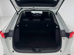 Honda Vezel 1.5L CVT Pioneer Edition - ფოტო 14