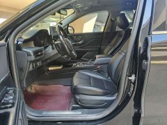 Lincoln Explorer 2.0T Two-Wheel Drive Premium - ფოტო 4