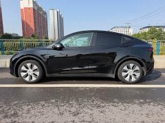 Tesla Model Y 2022 Facelift Rear-Wheel Drive - ფოტო 16