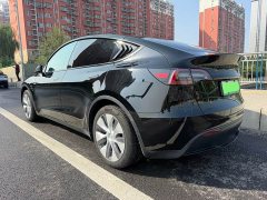 Tesla Model Y 2022 Facelift Rear-Wheel Drive - ფოტო 17