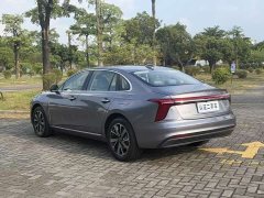 FAW Red Flag H5 PHEV 170 Super Hybrid Edition - ფოტო 14