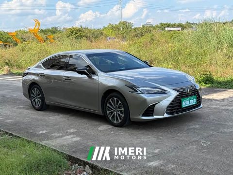 2025 Lexus ES 300h Premium Edition - ავტომობილი ჩინეთიდან