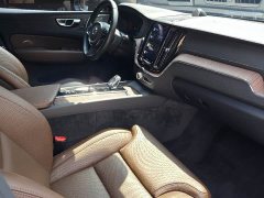 Volvo XC60 Plug-in Hybrid T8 Plug-in Hybrid AWD Elegance Luxury Edition - ფოტო 9