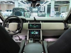 Land Rover Range Rover 3.0 L6 400PS Heritage Extended Wheelbase Classic Edition - ფოტო 13