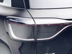 AITO M9 Pure Electric Ultra 100kWh 6-Seater - ფოტო 14