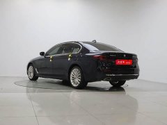 BMW 5 Series 530Li Luxury Edition Premium Package - ფოტო 3