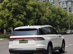 Lincoln Aviator 3.0T V6 AWD Premium - ფოტო 4