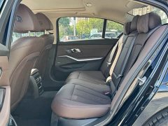 BMW 3 Series 325Li M Sport Night Edition Package - ფოტო 18