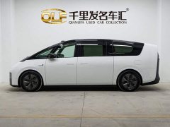 Li Auto Li Xiang MEGA Ultra - ფოტო 7