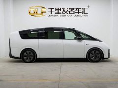 Li Auto Li Xiang MEGA Ultra - ფოტო 8